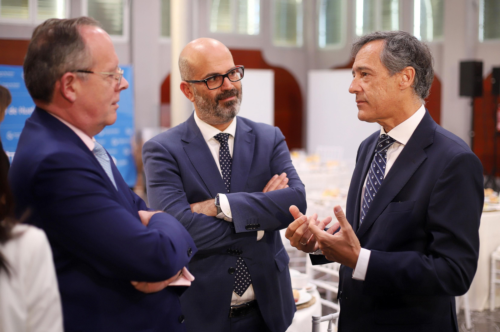 Imágenes del desayuno-coloquio con Jorge Paradela en el Foro Joly Andalucía