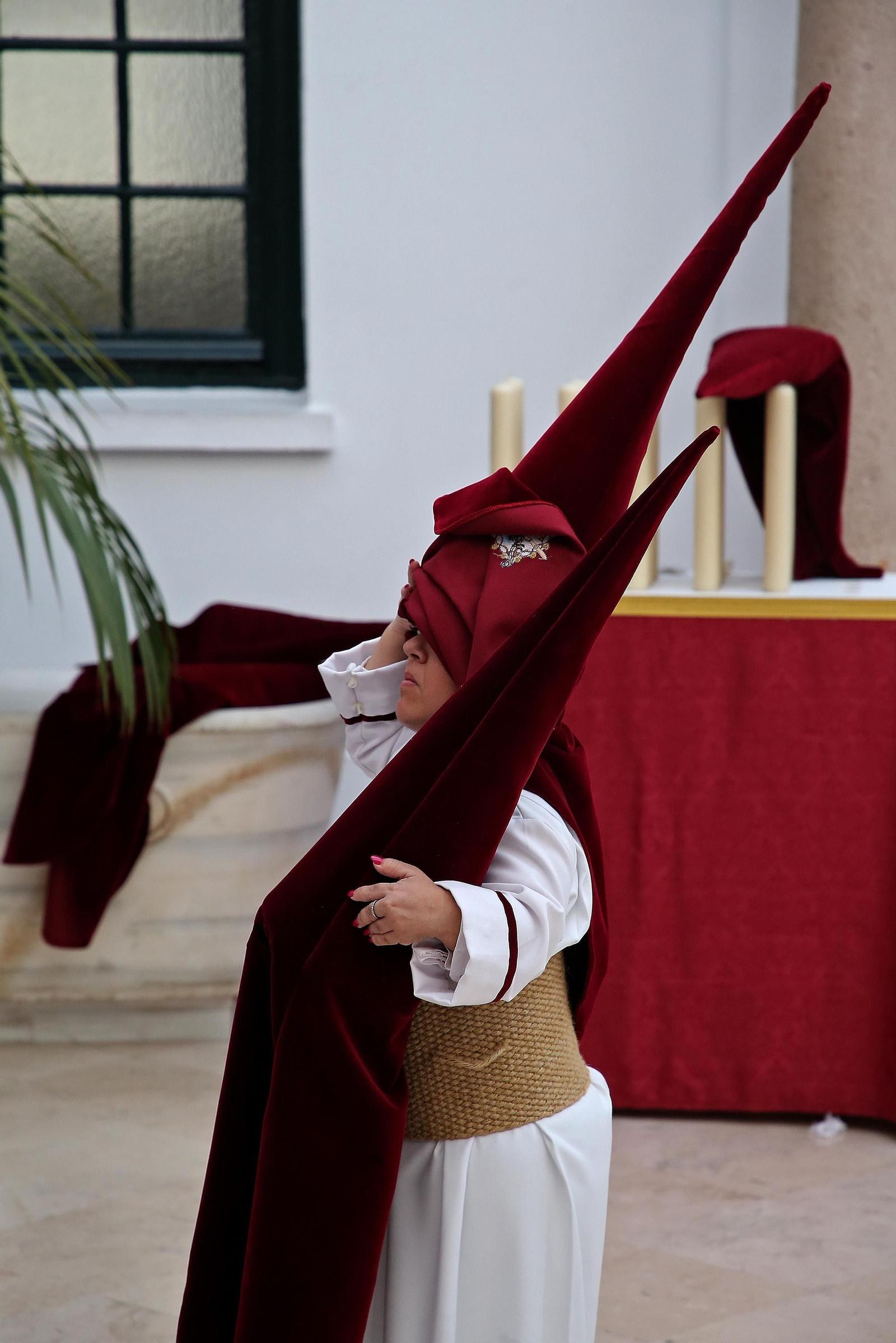 Fotos del Lunes Santo en Algeciras: Coronado de Espinas y La Columna