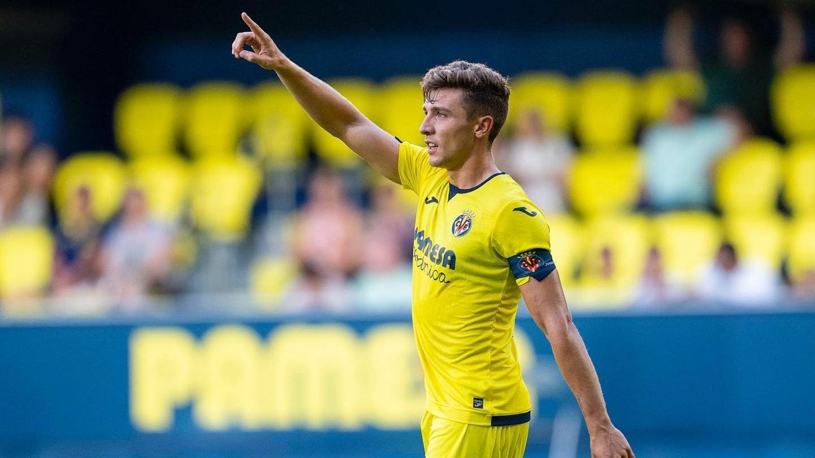 Alberto del Moral, en un partido con el Villarreal B.