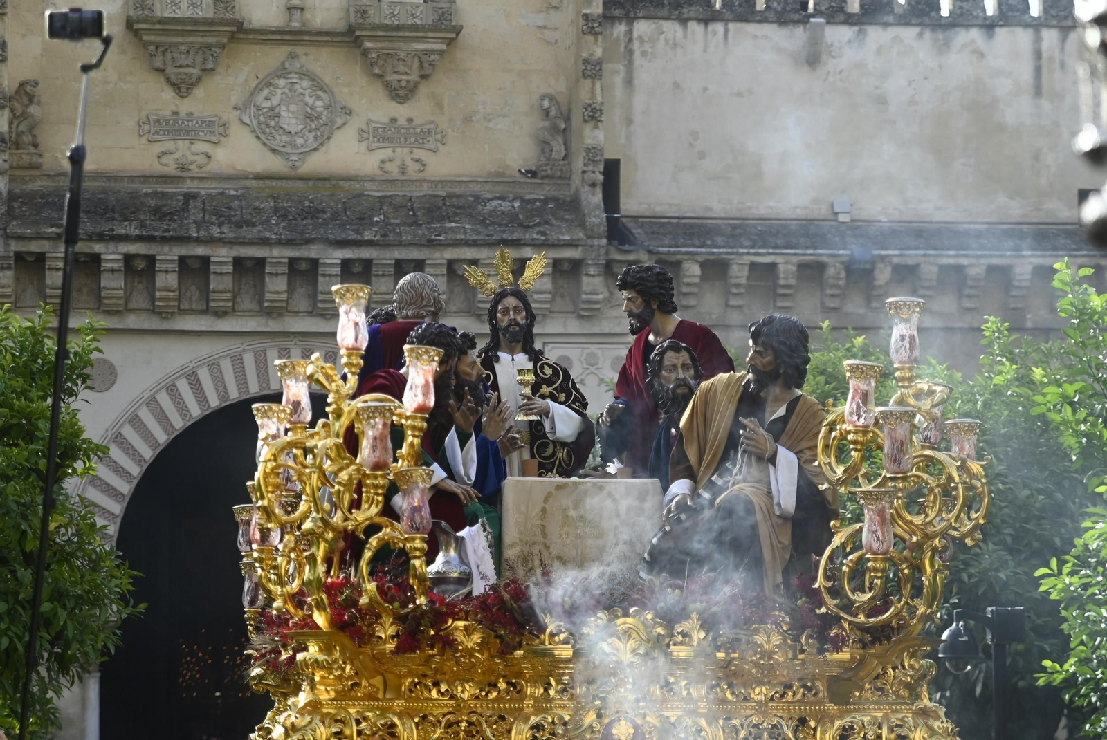 Traslado de la Sagrada Cena a su templo tras el Magno Vía Crucis
