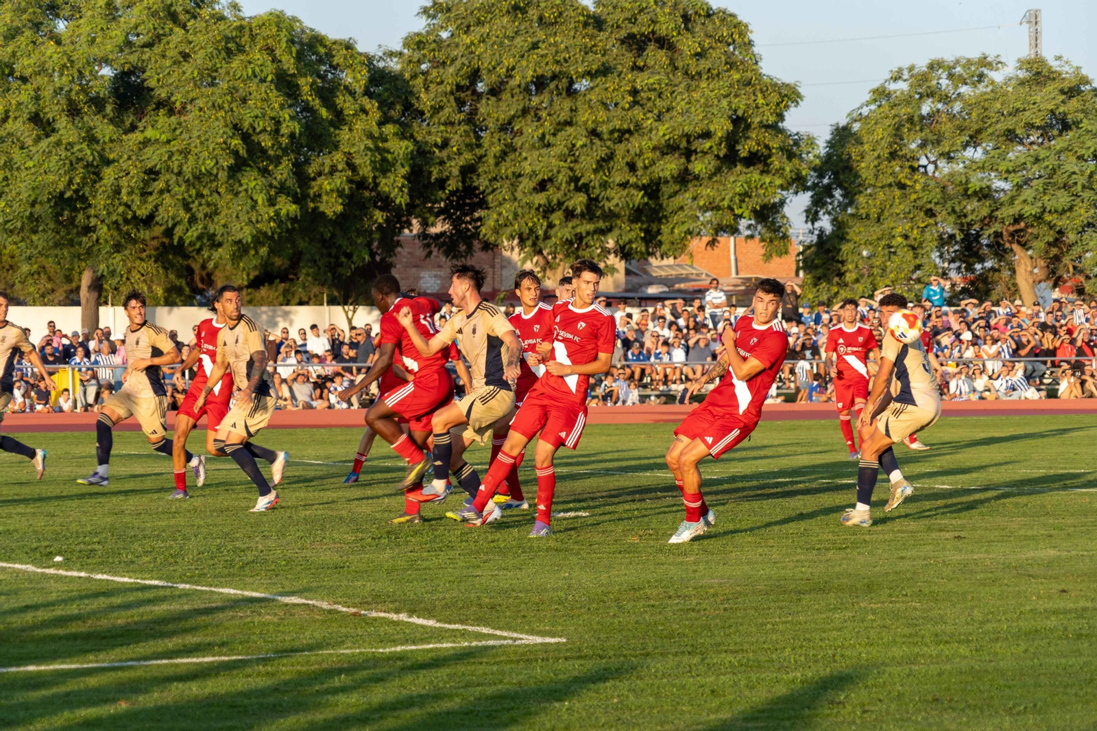 Imágenes del XXXIX Memorial Manuel González Rodríguez entre el Recreativo de Huelva - Sevilla Atlético