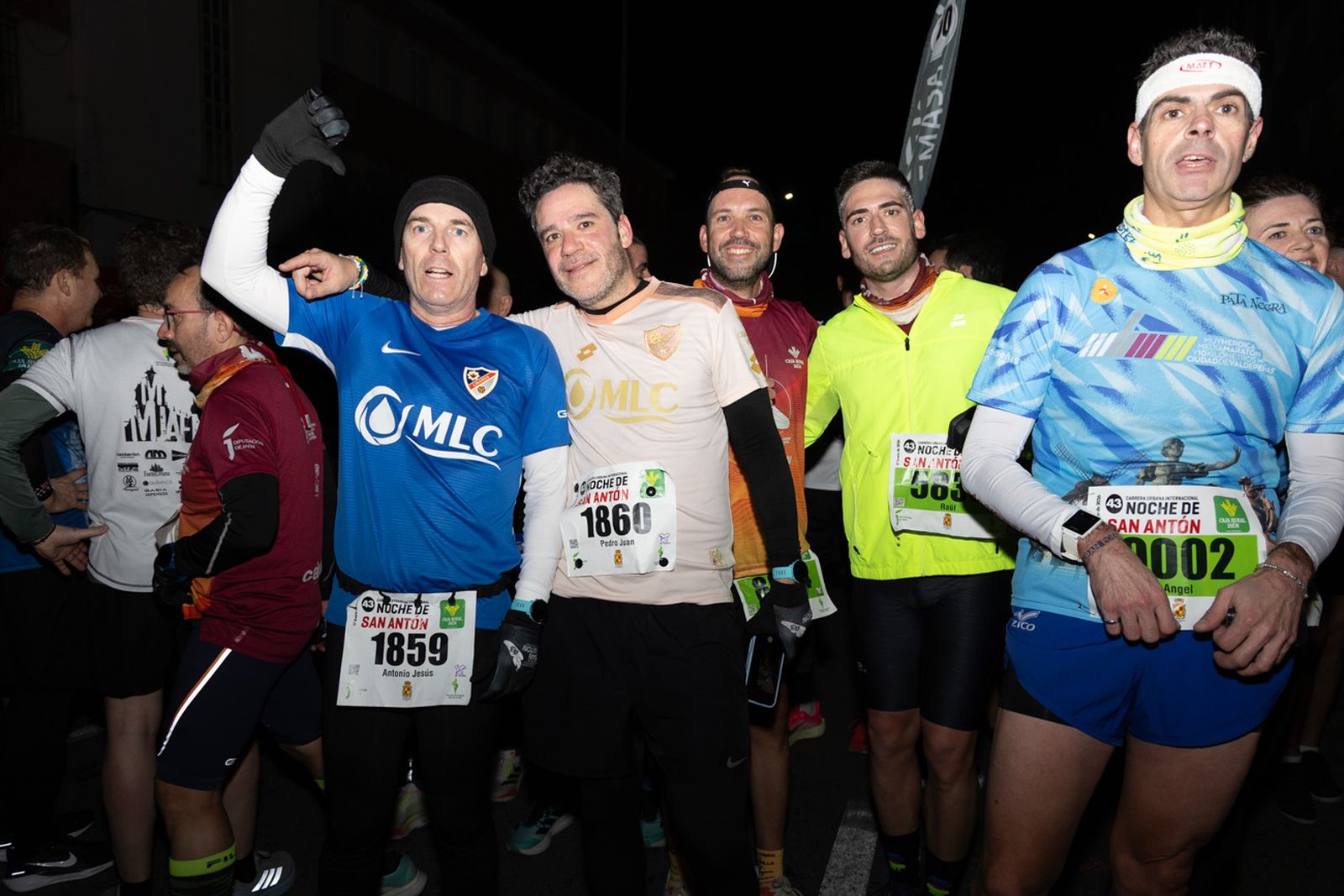 En imágenes: búscate en tu llegada a meta de la Carrera de San Antón 2026 (II)