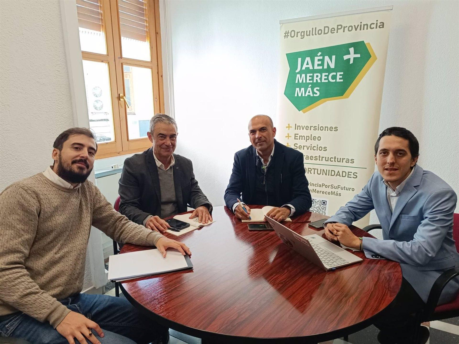 Reunión de los concejales de Jaén Merece Más con el equipo redactor del nuevo PGOM.
