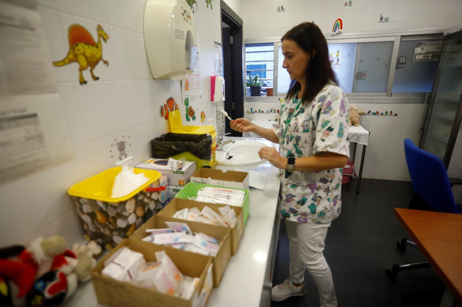 El inicio de la campaña de vacunación contra la gripe, en imágenes