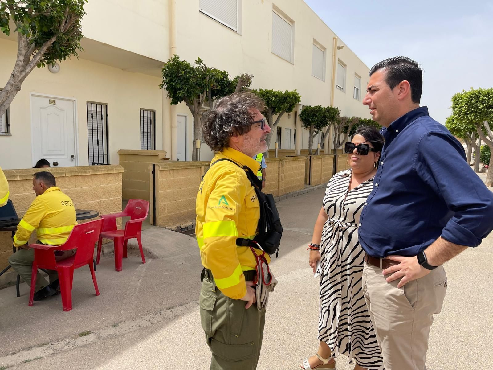 Imágenes del primer gran incendio en Almería a las puertas del verano