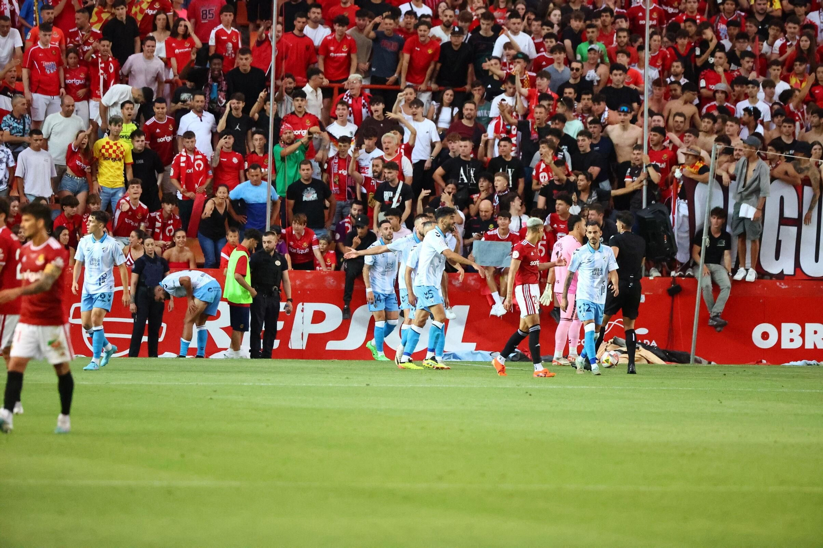 Así fue la locura del ascenso del Málaga CF en Tarragona