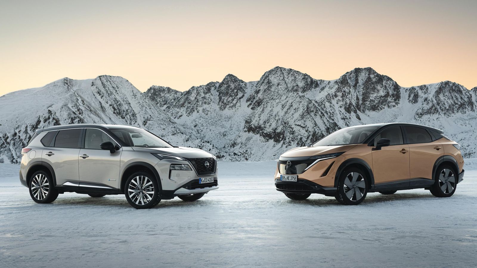 Los precios del X-Trail arrancan en 40.212 euros, que es lo que cuesta la versión 1.5 VC Turbo de 163 CV, un microhíbrido. El Ariya de 55.400 euros, que es lo que supone la versión con la batería de 63 kWh. La tracción total se liga a la de 87 kWh.