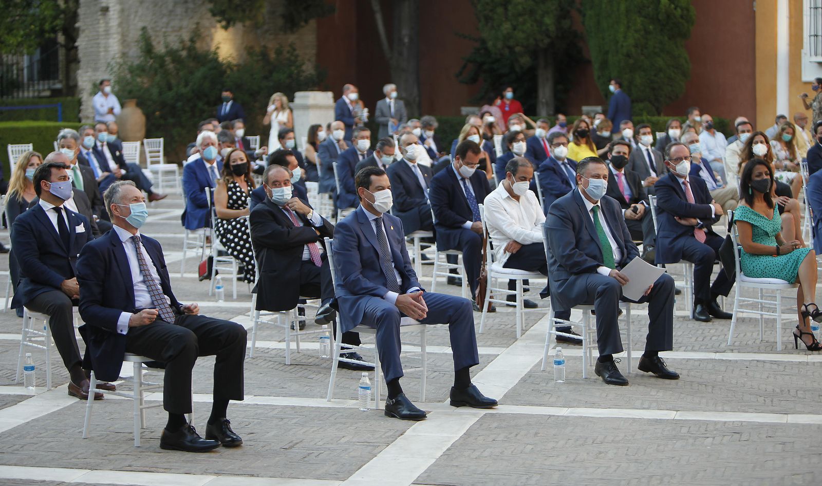 Las imágenes de la presentación del 18º Anuario Joly