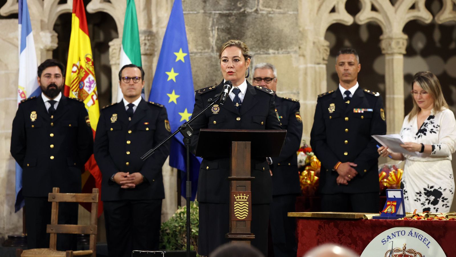 Entrega de medallas de la Asociación Santo Ángel de la Policía Nacional de Jerez