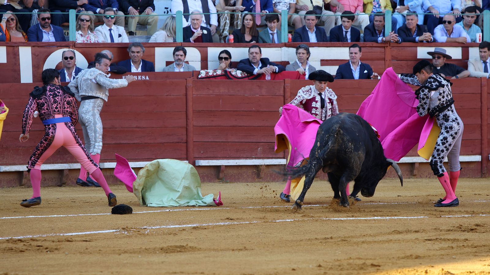 Última tarde de toros de la Feria de Jerez 2024 con Morante, Manzanares y Castella
