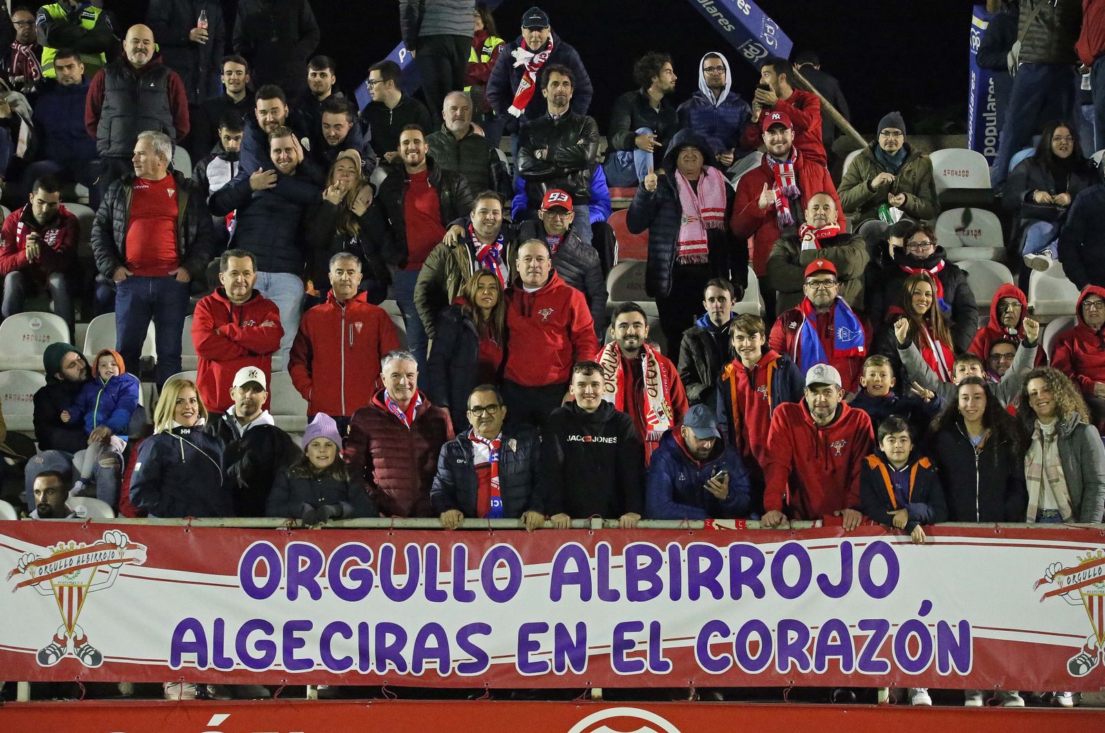 Fotos de la afición en el Nuevo Mirador