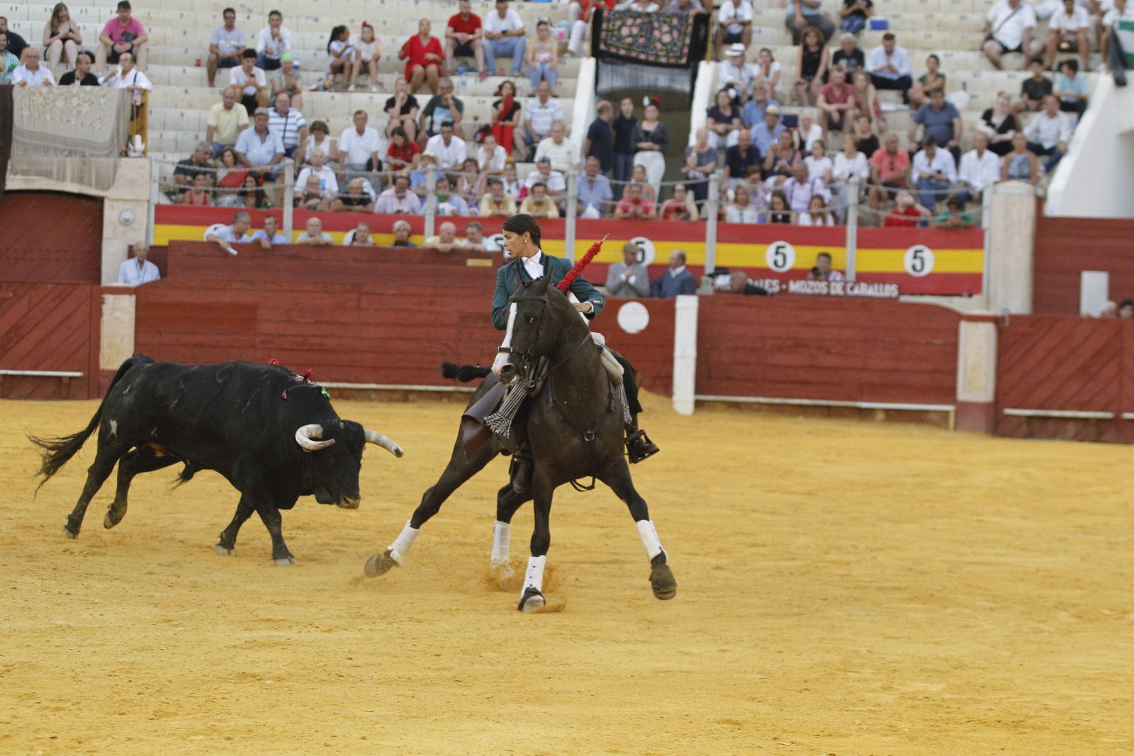 Fotogalería corrida de rejones. Feria de Almería 2019