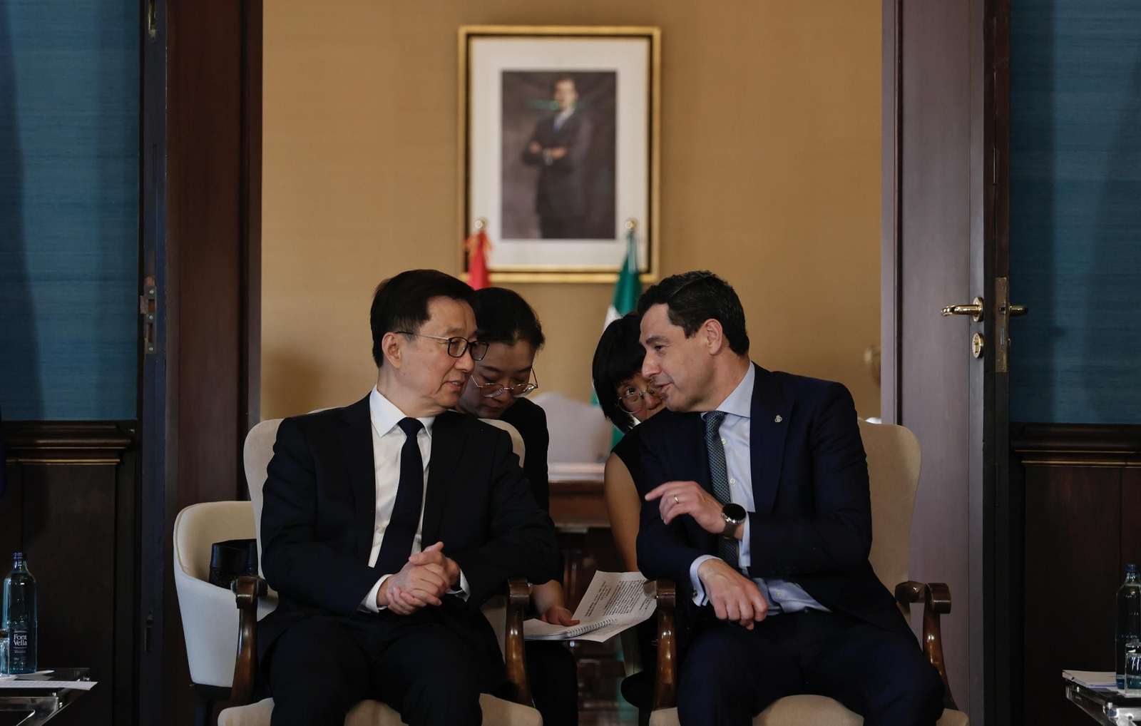 Las mejores fotos de la visita del vicepresidente chino Han Zheng a Sevilla para reunirse con Juanma Moreno