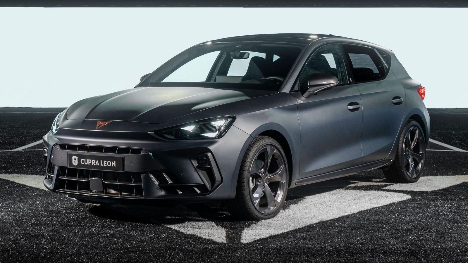 Es posible elegir entre tres colores para la carrocería, sin que aparezcan más opciones en su equipamiento.