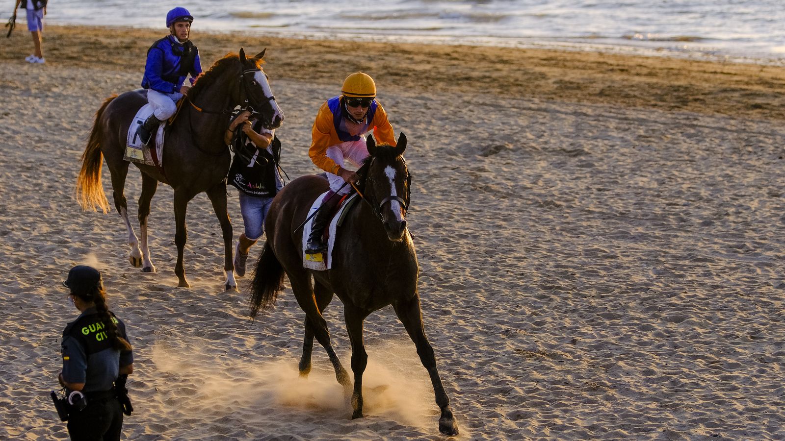 Las carreras de caballos en Sanlúcar en imágenes.
