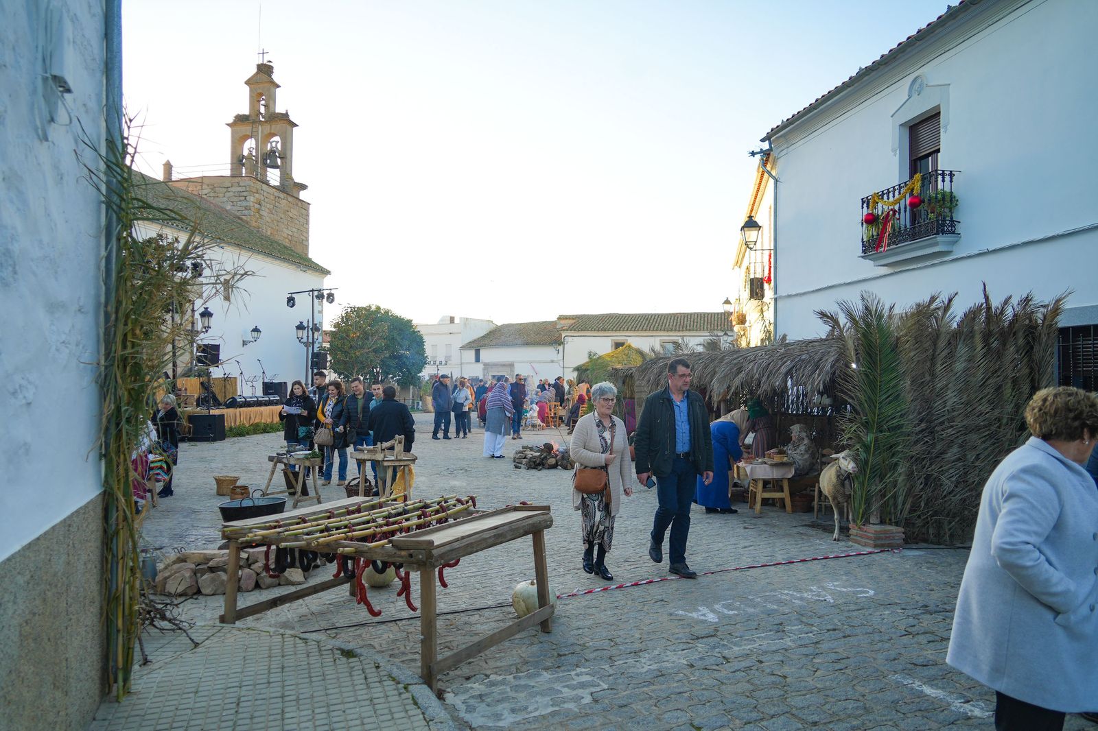 Torrecampo vive una nueva edición de su belén viviente, en imágenes