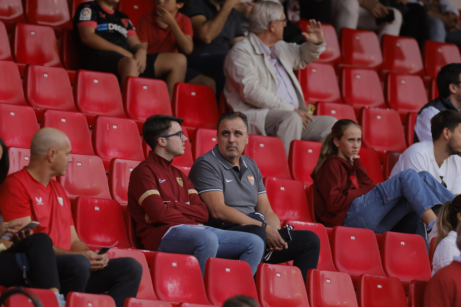 Búscate en las fotos del Sevilla-Madrid