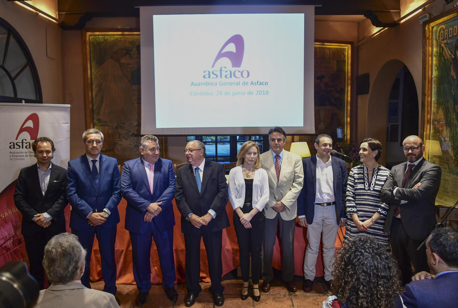 Asamblea de Asfaco que tuvo lugar anoche en la instalaciones de Bodegas Campos, en la capital cordobesa.