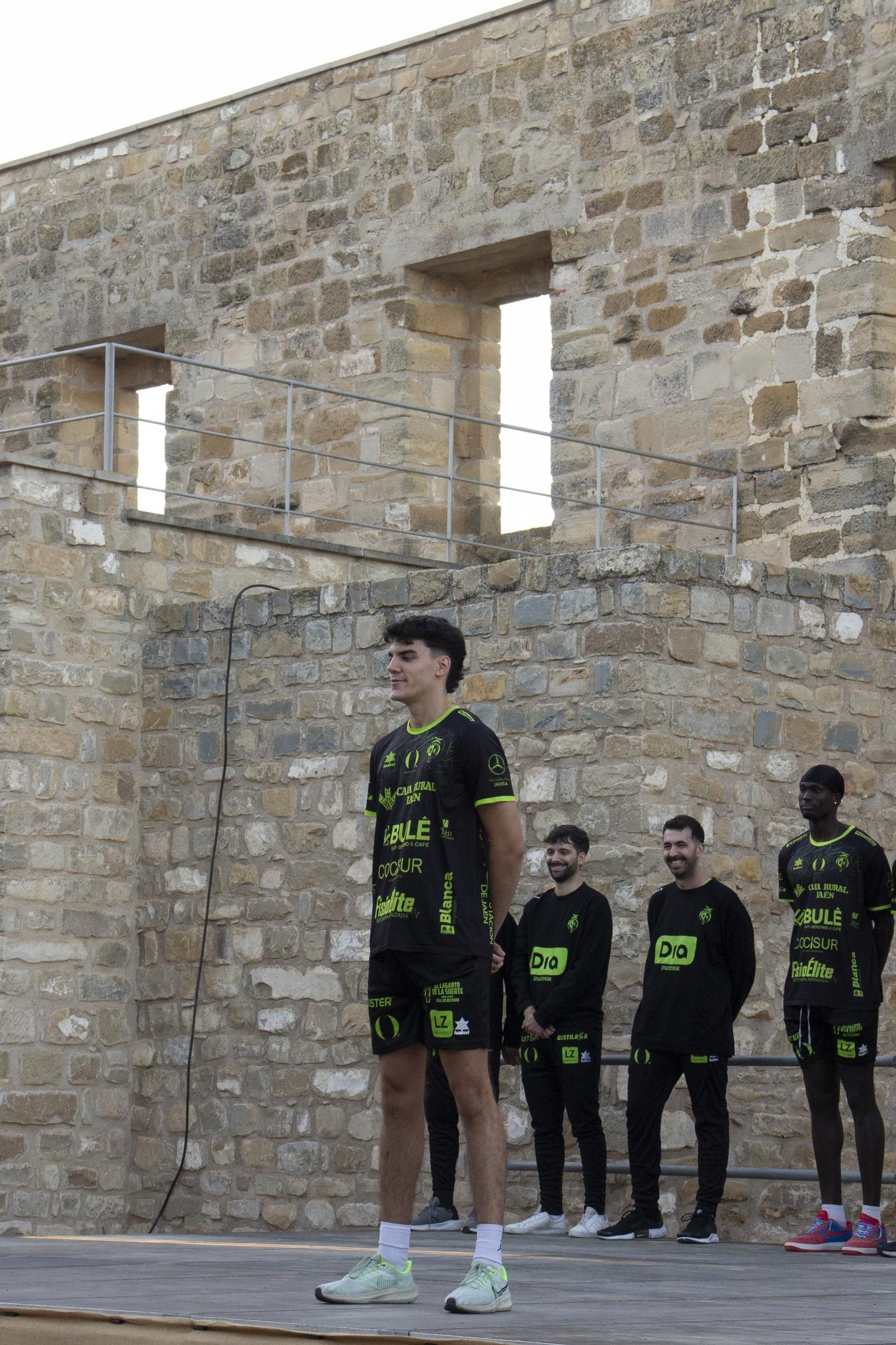 Presentación del Jaén Paraíso Interior FS en el Castillo de Sabiote, en imágenes