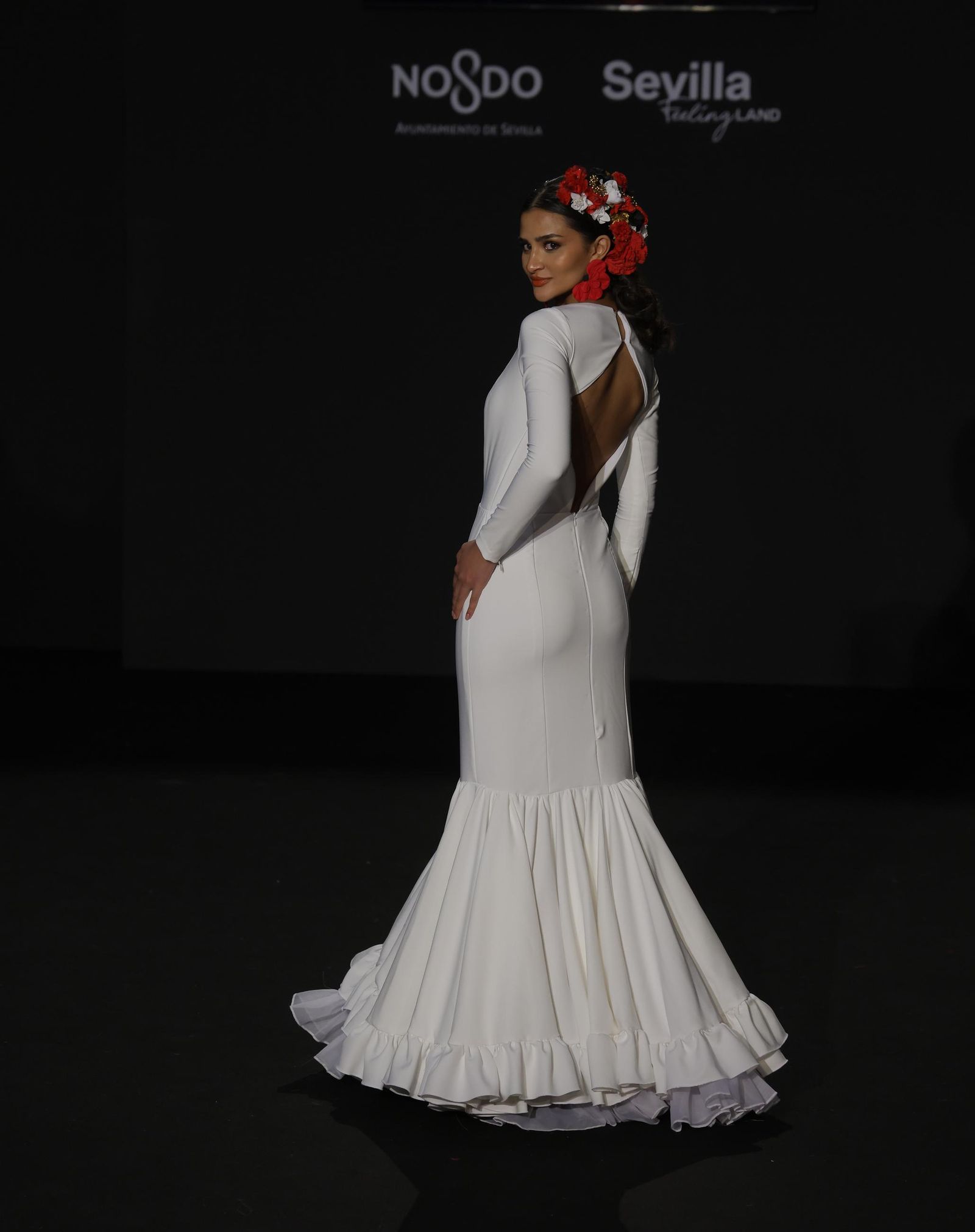 Emprende Lunares, el desfile de moda flamenca de Nerea Cariño, que anticipa la Feria de Abril: todas las fotos.