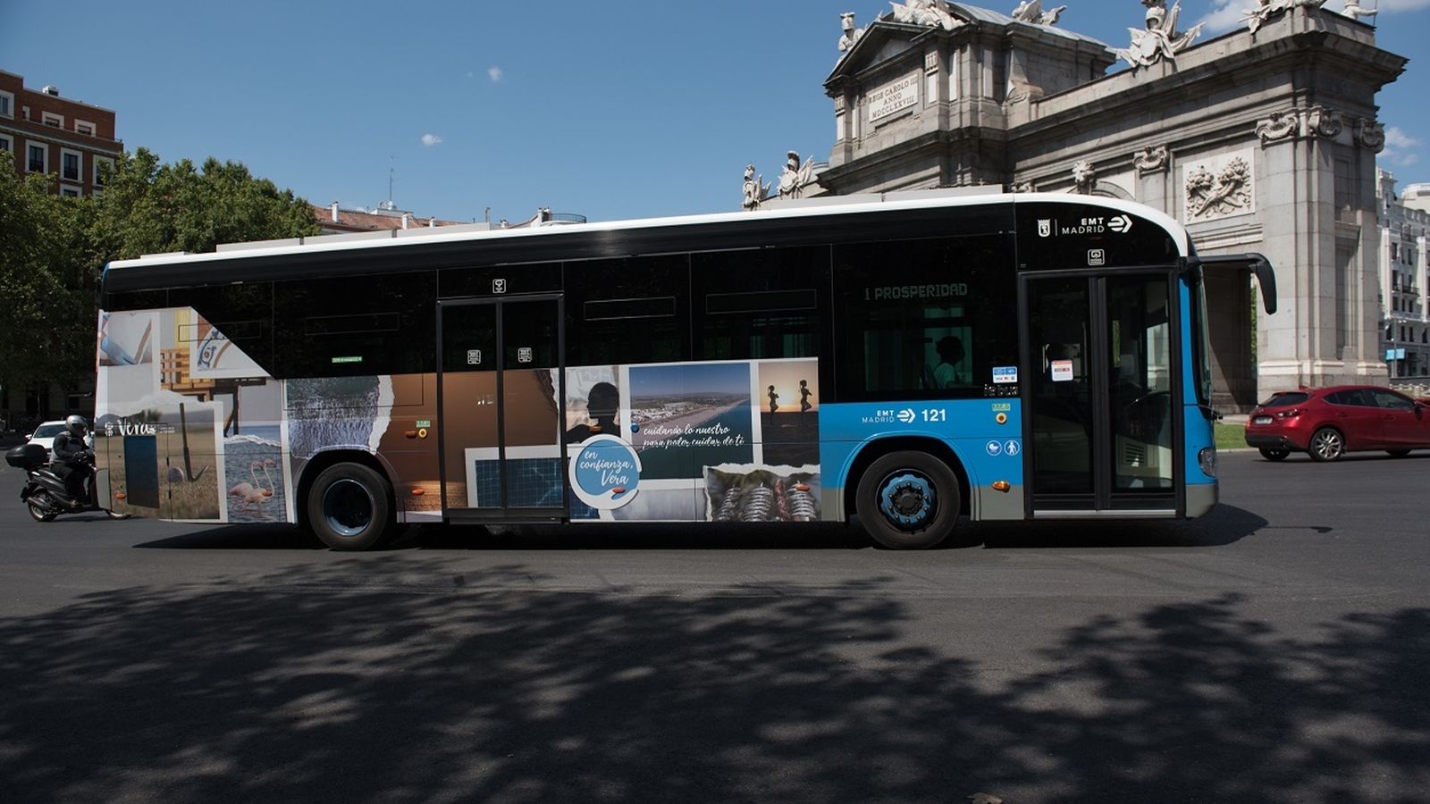 La imagen de Vera, en la Puerta de Alcalá de Madrid.