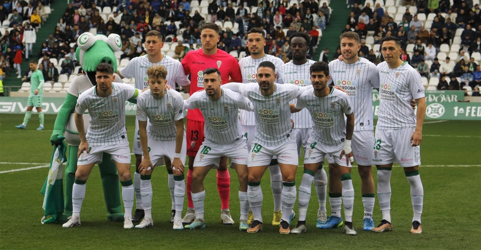 Once inicial del Córdoba CF ante la Cultural Leonesa.