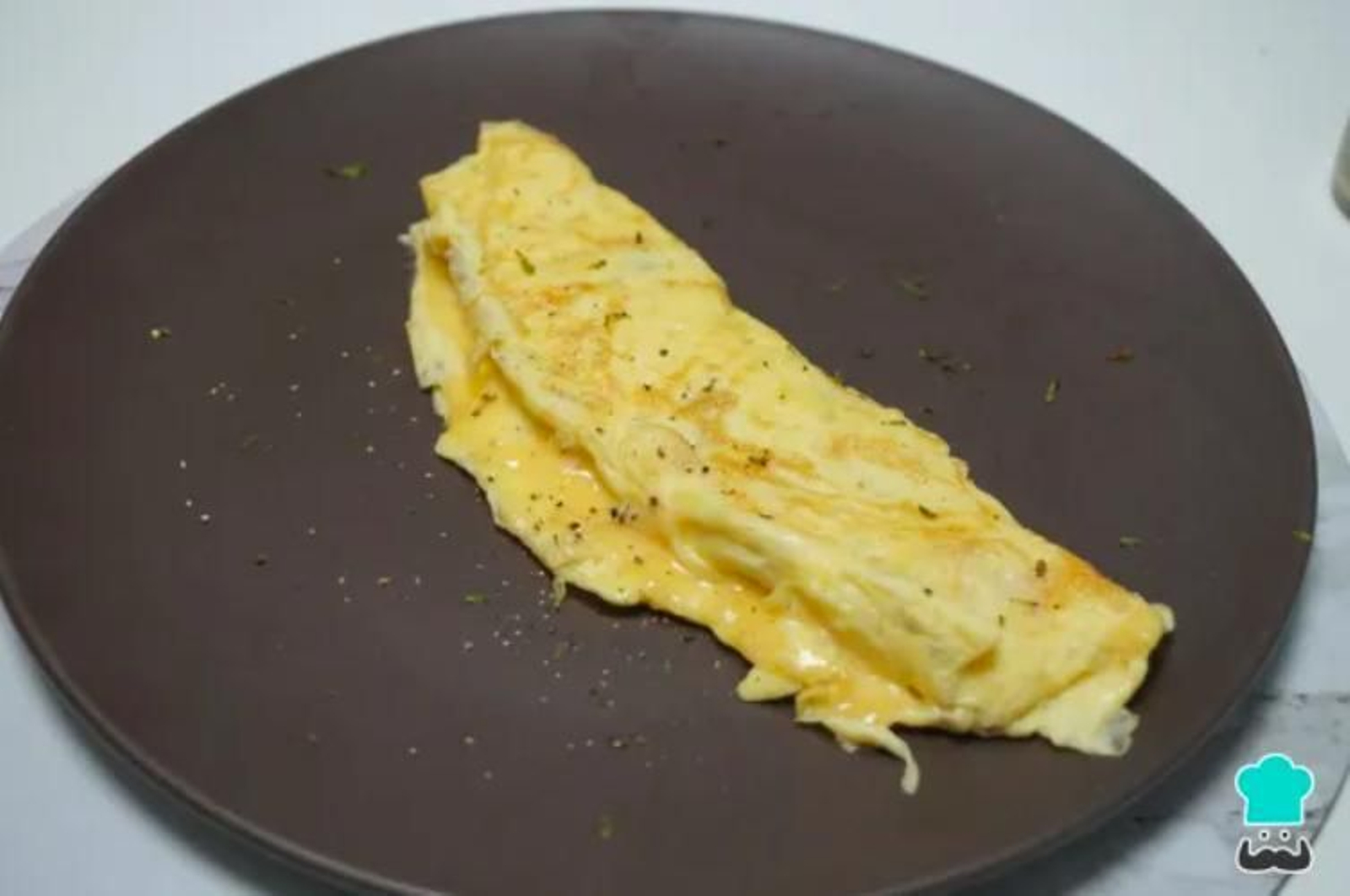 Convierte un bocado simple en un plato exquisito: tortilla de trufa