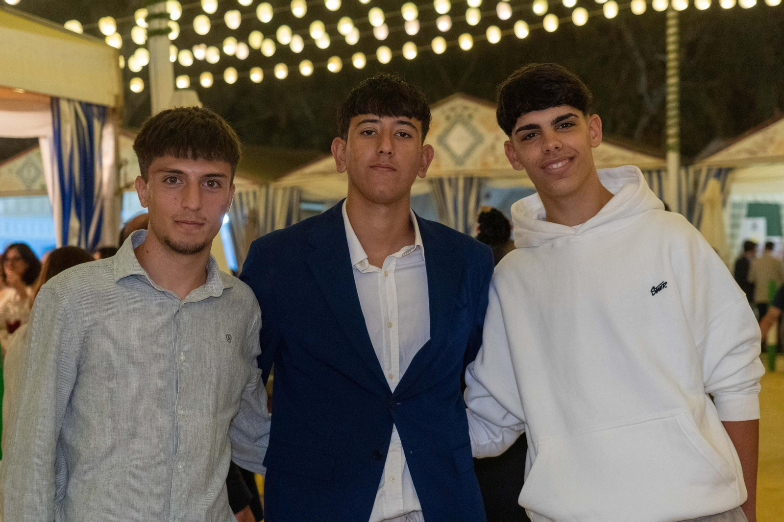 Imágenes del ambiente del ambiente de la noche del domingo en la Feria de Otoño y del Caballo 2025 de Huelva