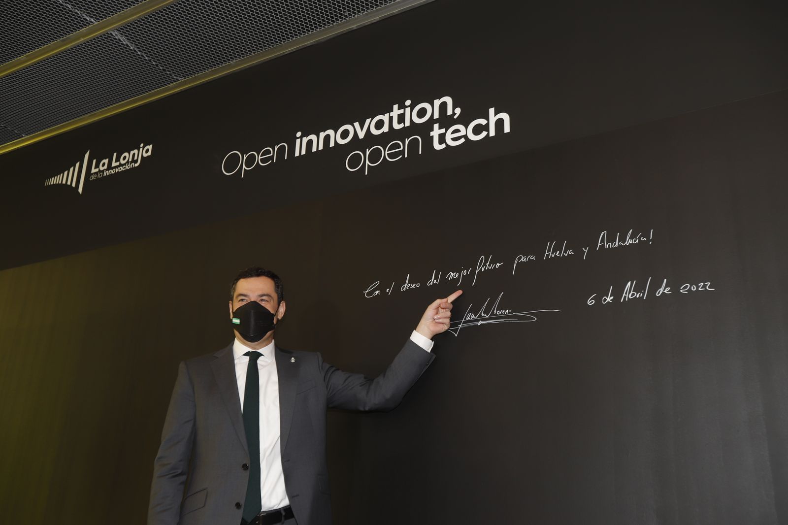 Imágenes del  acto de inauguración del nodo de innovación tecnológica 'La lonja de la Innovación' del Puerto de Huelva