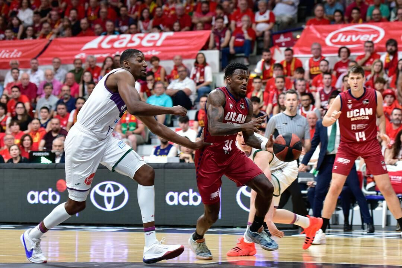 Las fotos del UCAM Murcia - Unicaja, 3º partido de semifinales de la ACB