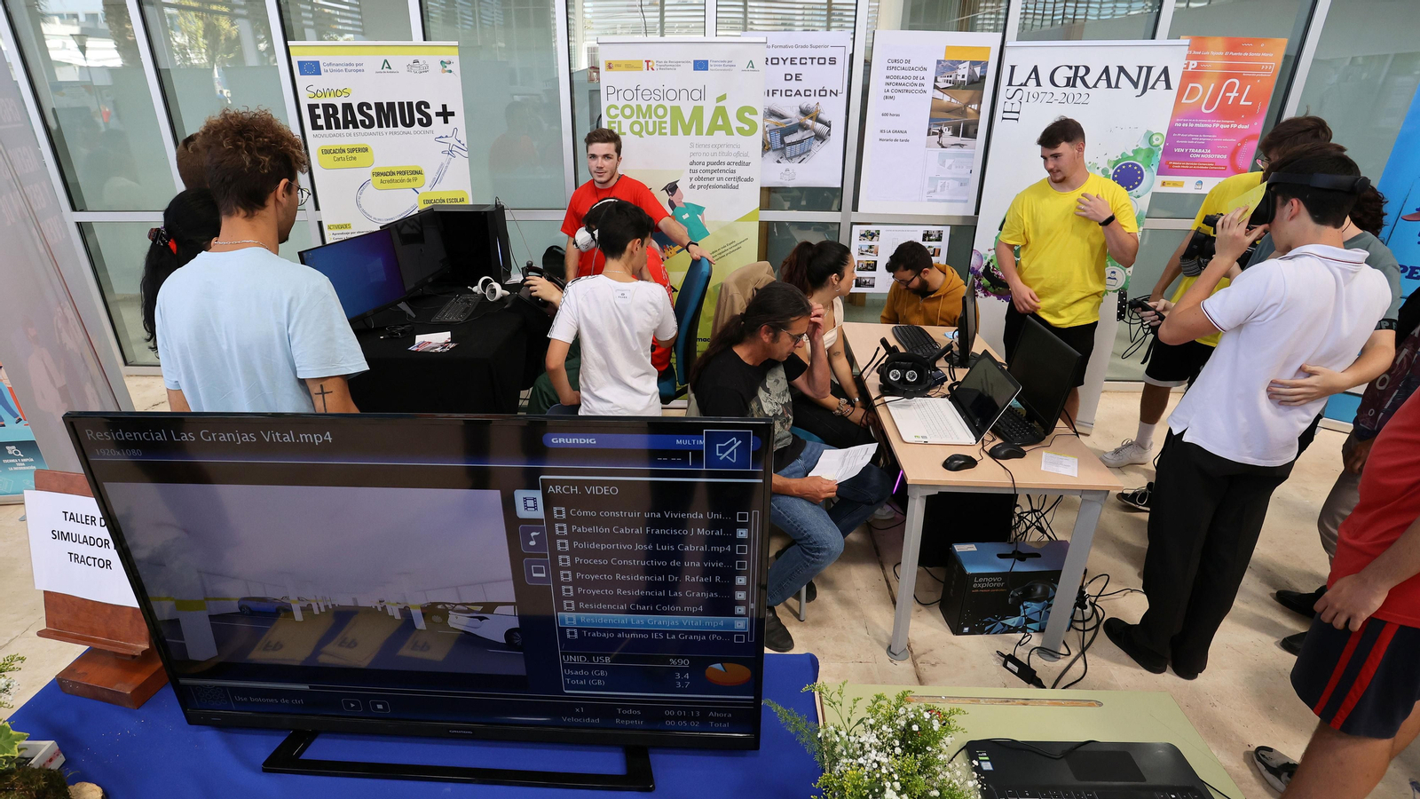 Feria de la Formación Profesional en la UCA
