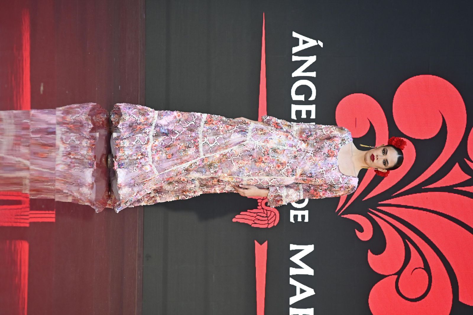 Huelva Flamenca 2026: Desfile de Ángeles de María