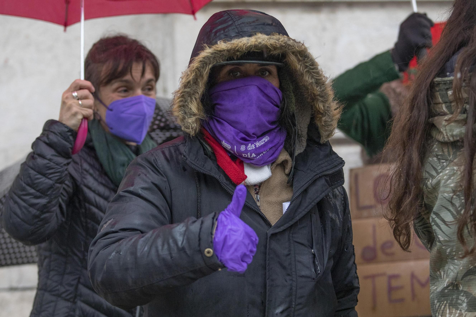 Las mejores imágenes de la manifestación feminista del 8M en Granada este 2021