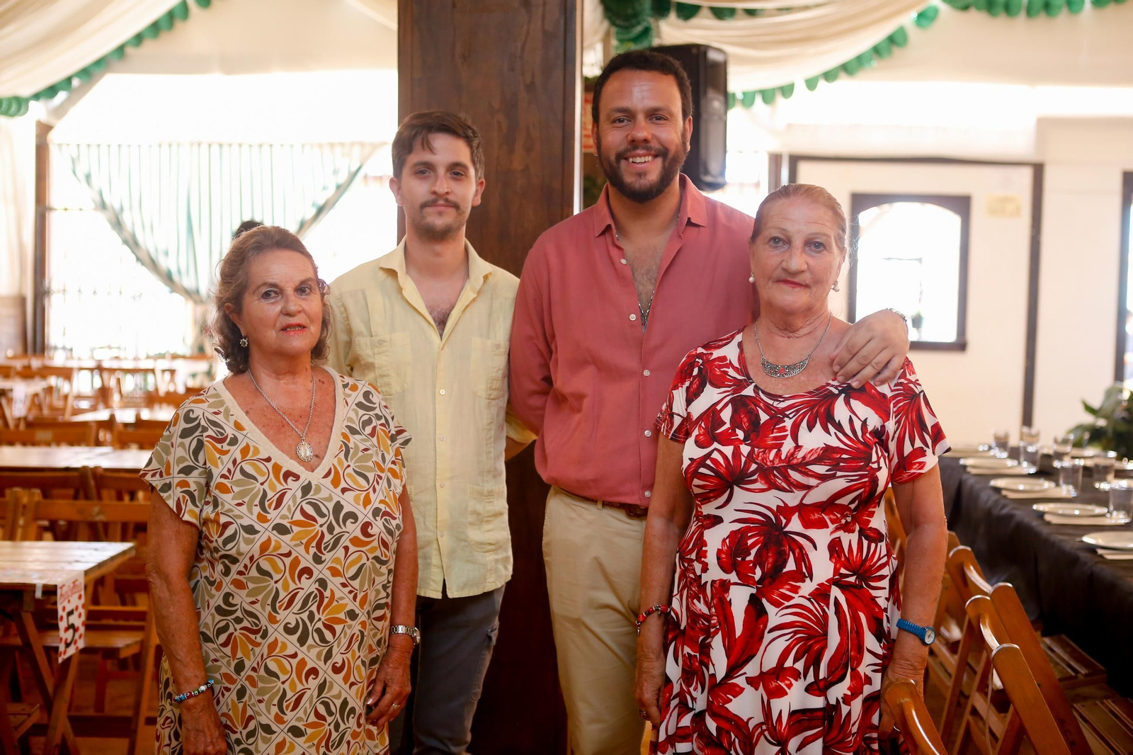 Búscate en las fotos del lunes en la Feria de Tarifa