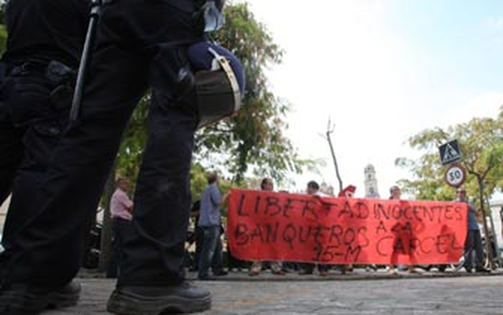 La CEP emprenderá medidas legales contra el movimiento 15-M