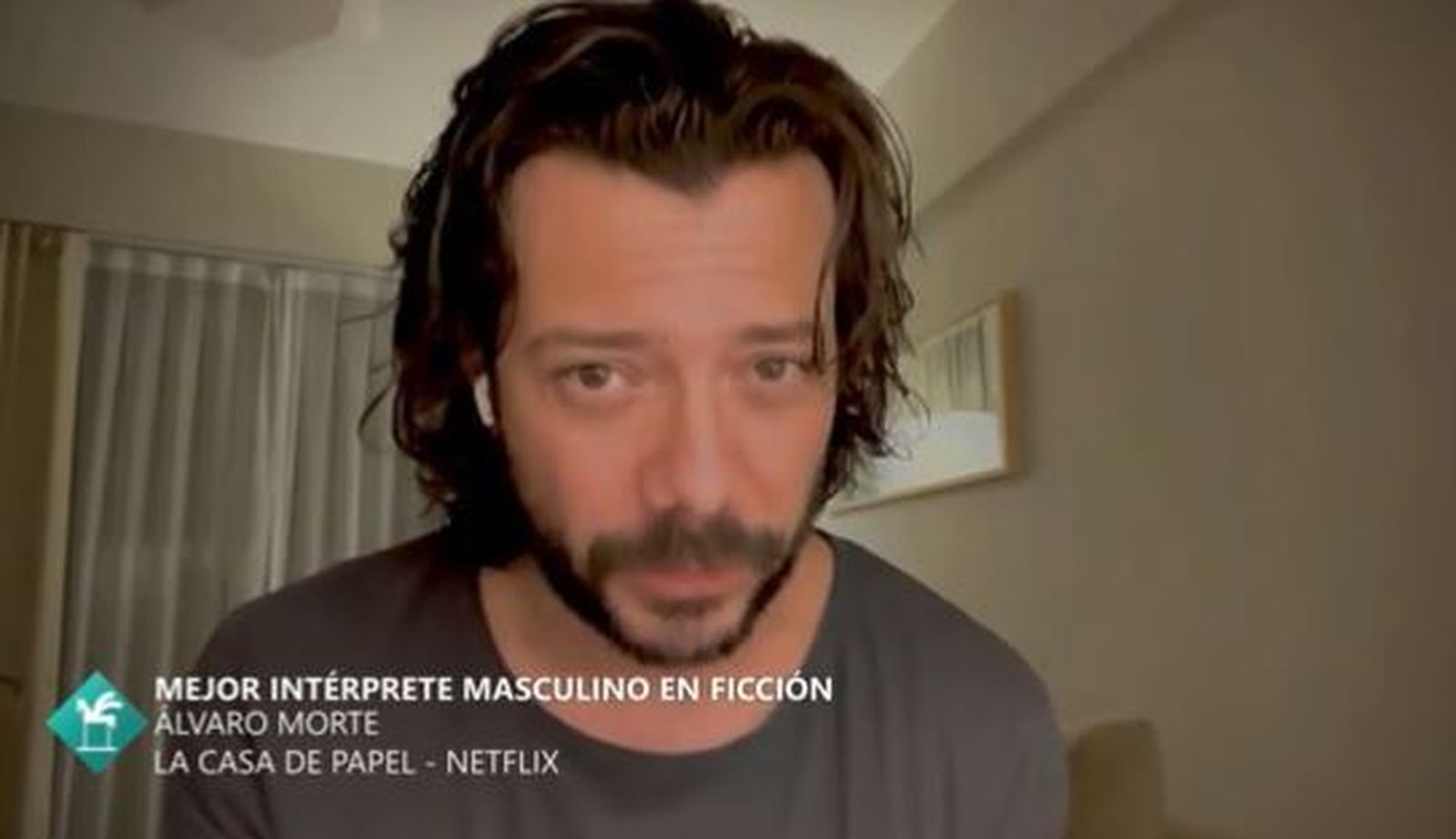 Álvaro Morte, en el vídeo que mandó a la  gala de los Ondas.