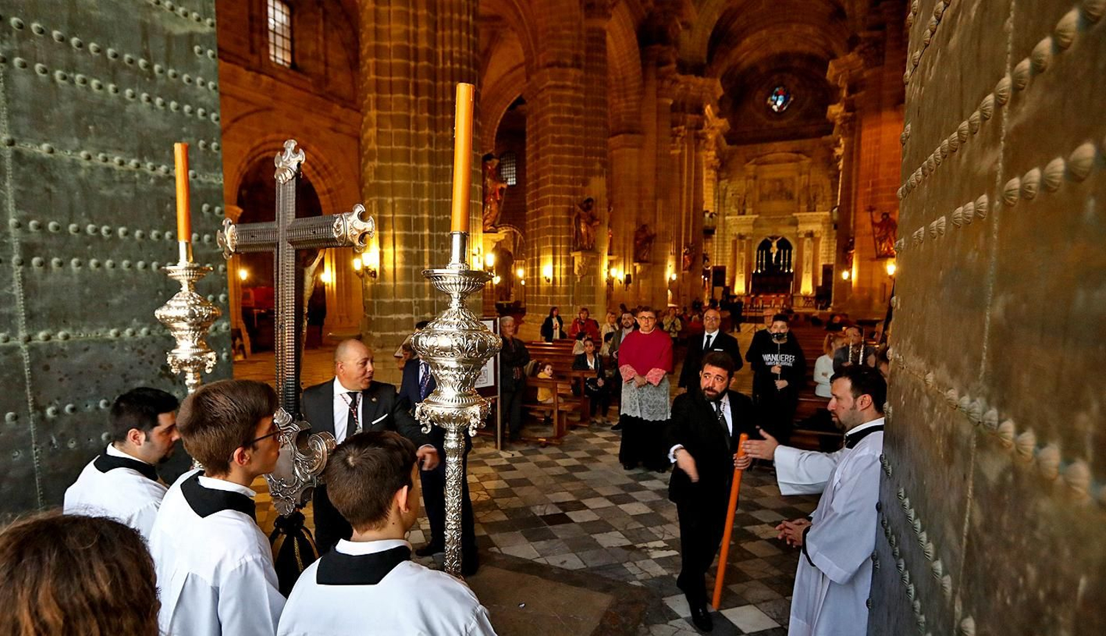 Imágenes del Vía Crucis de la Unión de Hermandades