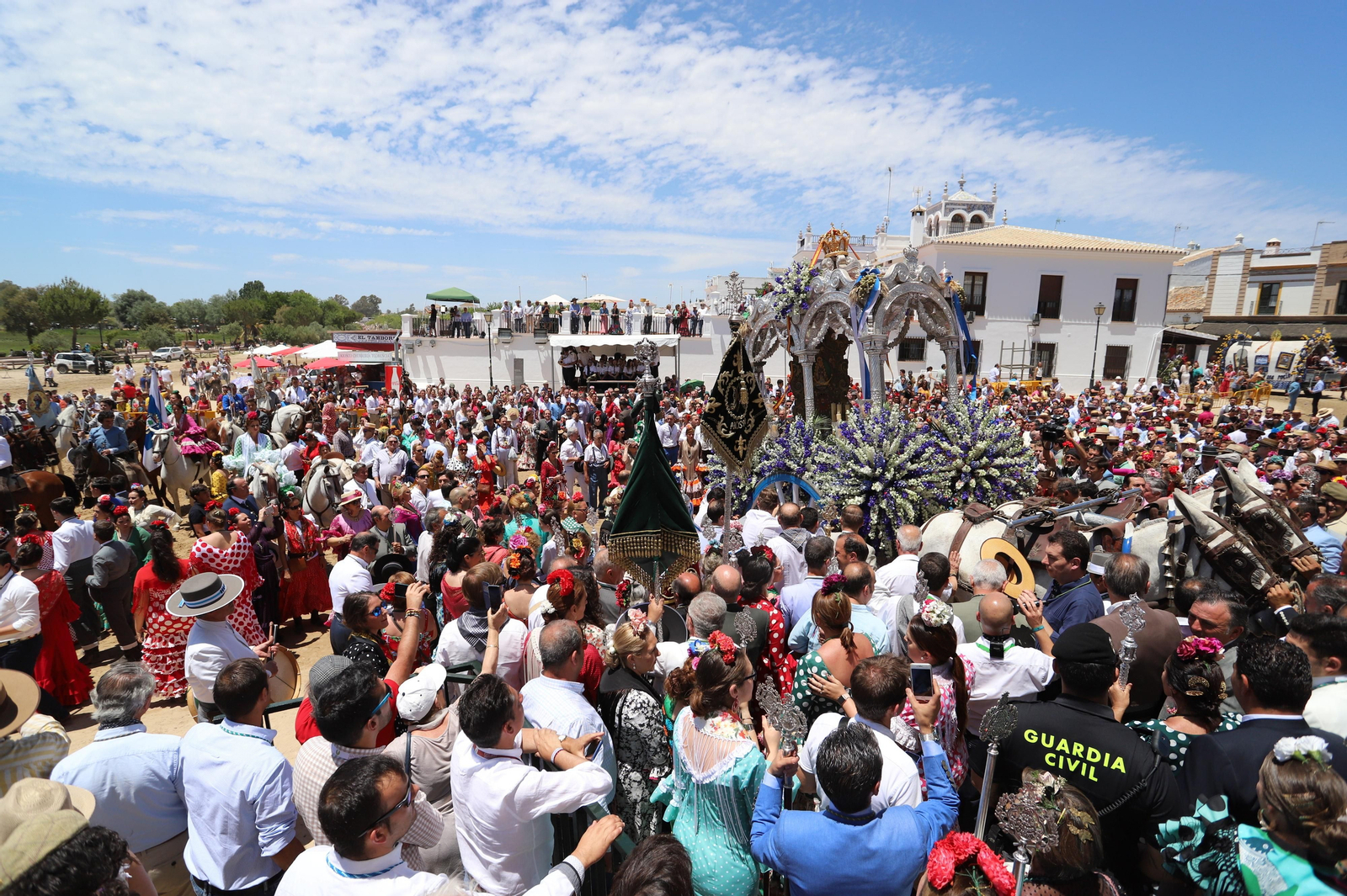 Imágenes de la presentación de las  Hermandades filiales  del sábado en el Rocío