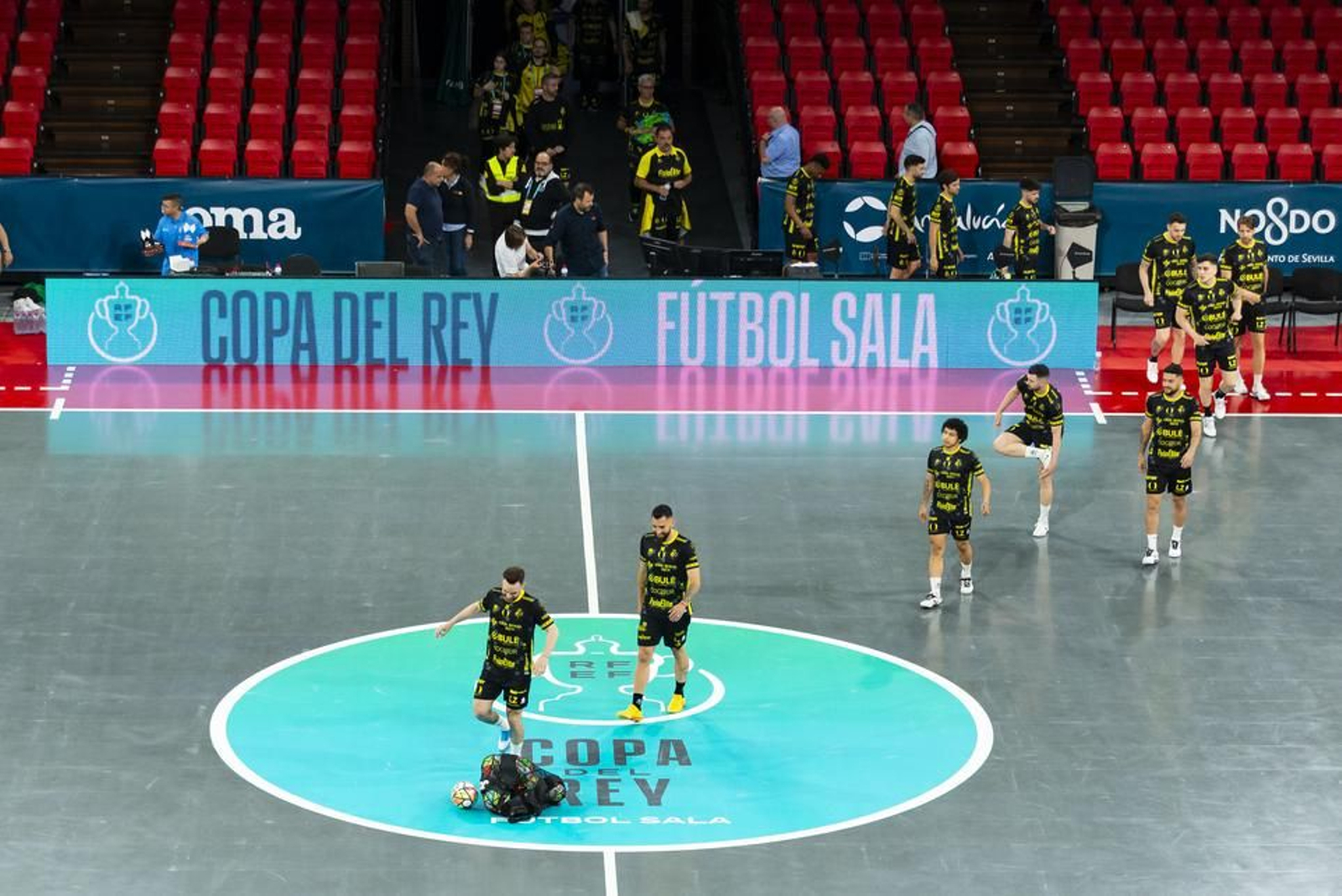 Llegada a Sevilla y último entrenamiento del Jaén Paraíso Interior FS antes de la Copa del Rey