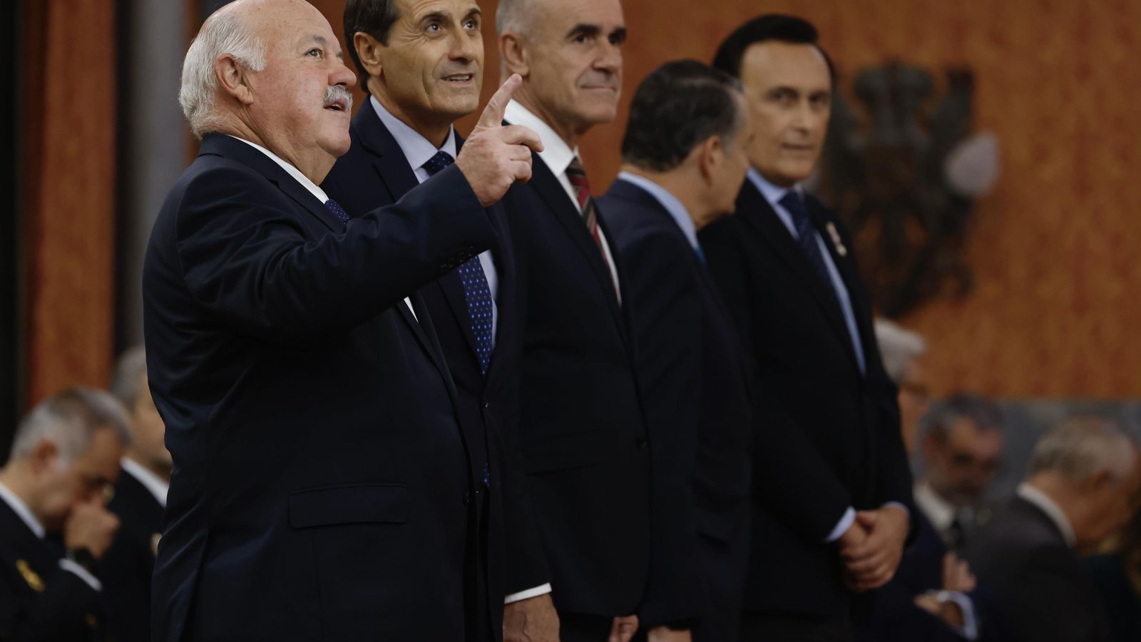 Autoridades civiles presentes en la toma de posesión del nuevo jefe de la Futer.