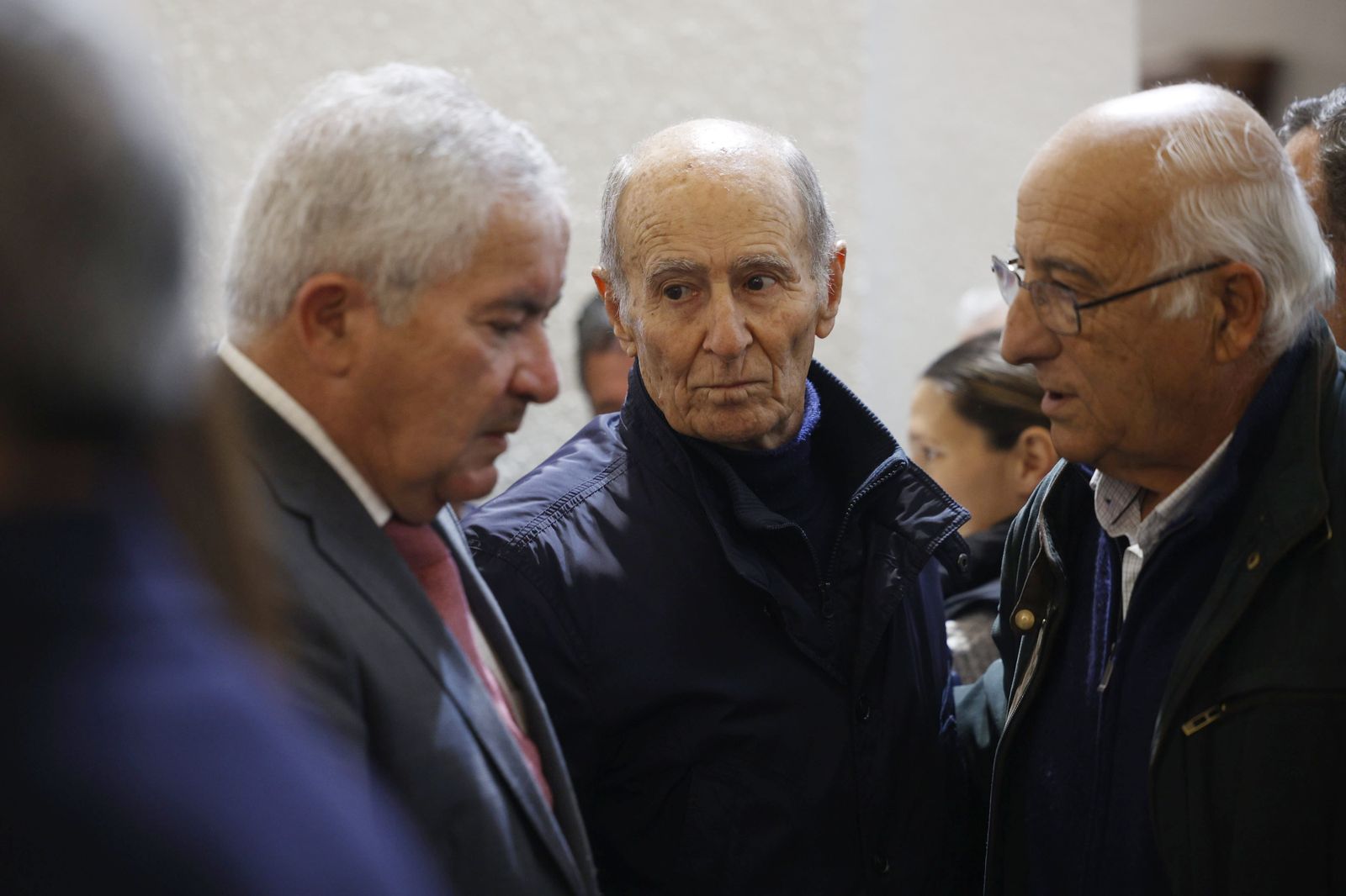 Imágenes del entierro en Chiclana del torero Emilio Oliva Baro