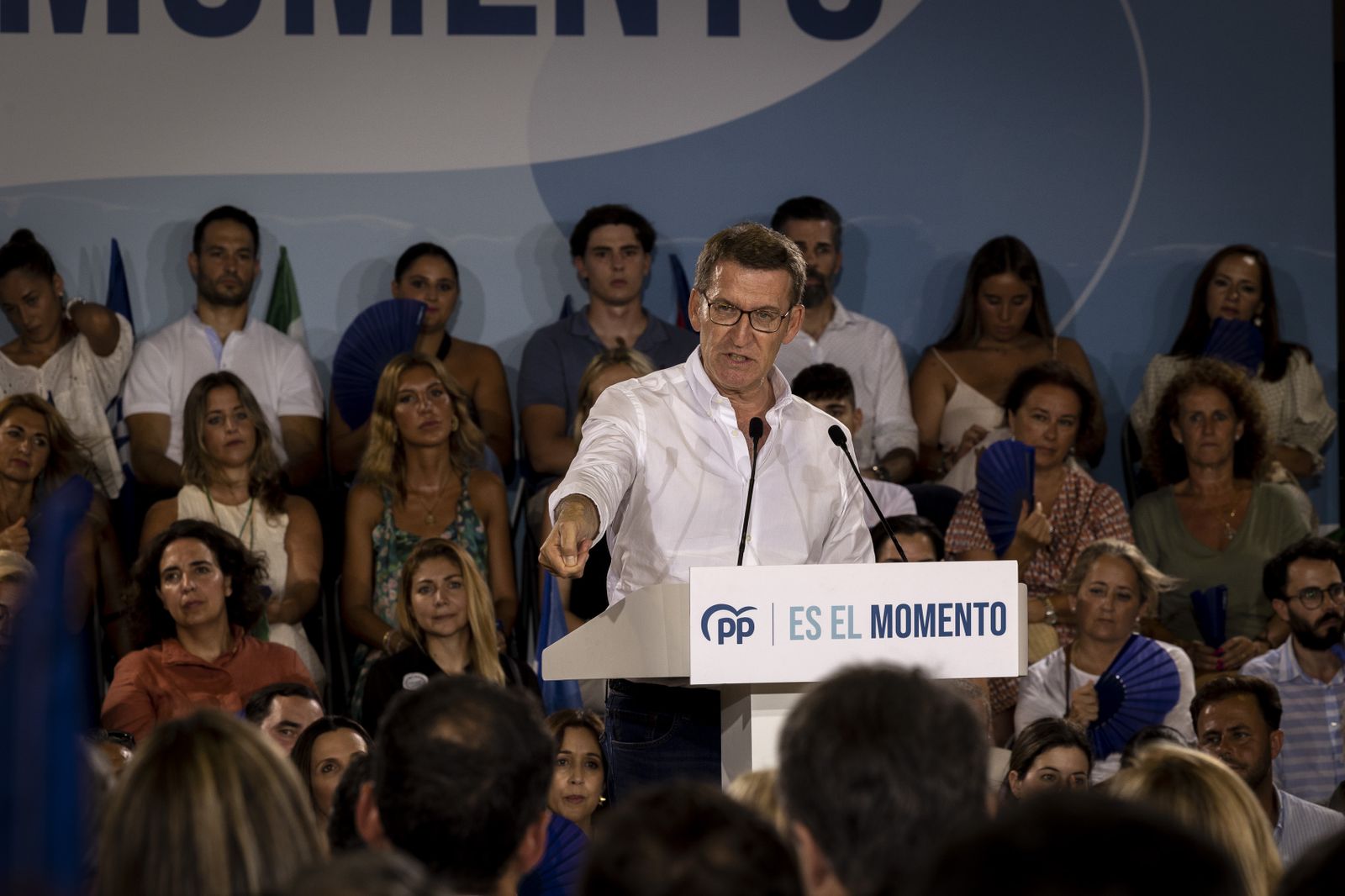 Las imágenes del mitin de Alberto Nuñez Feijoó en Cádiz