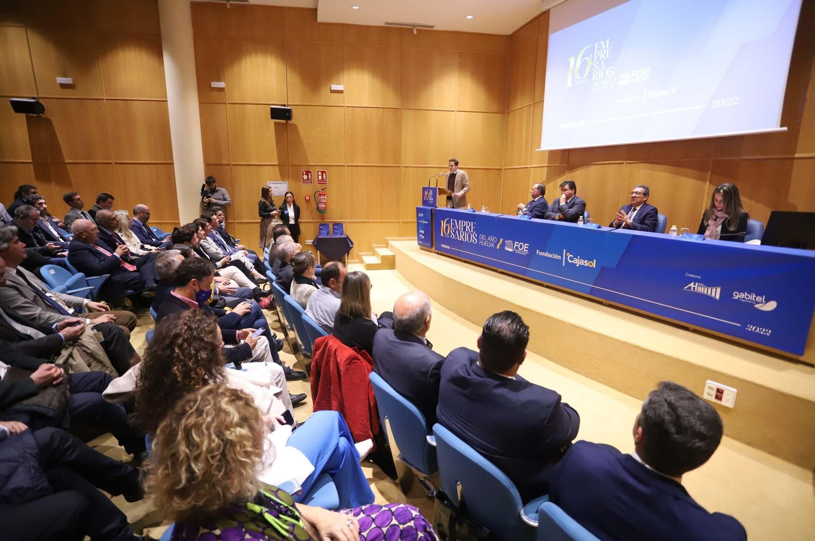 Imágenes de la entrega de los XVI Premios Empresarios del Año de Huelva