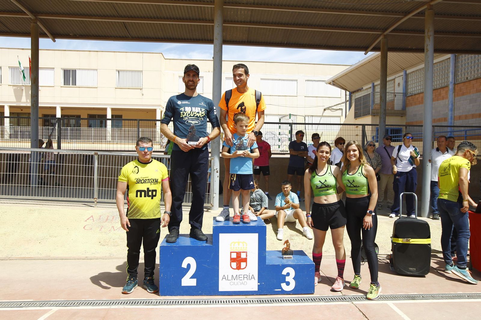 Imágenes de la XIII Carrera de los Espartanos del Alquián 2024