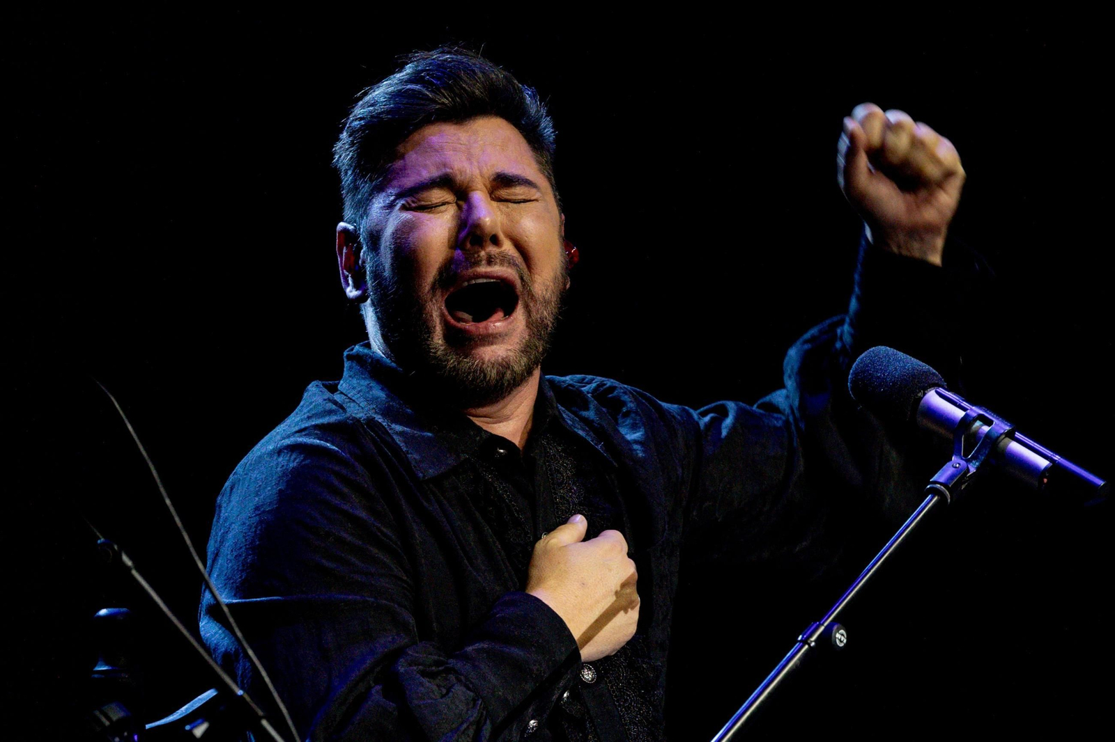 Miguel Poveda cerró su gira en Sevilla.