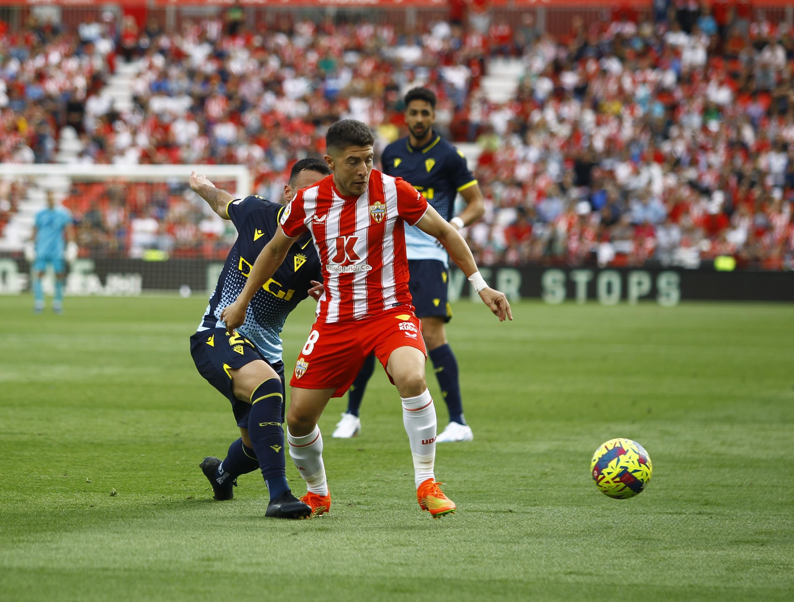 Imágenes del partido de la Liga Santander U.D. Almería-Cádiz C.F.