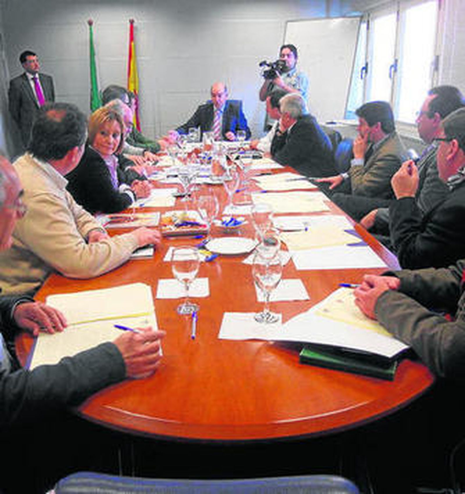 Firma del acuerdo con los ayuntamientos de la Costa.