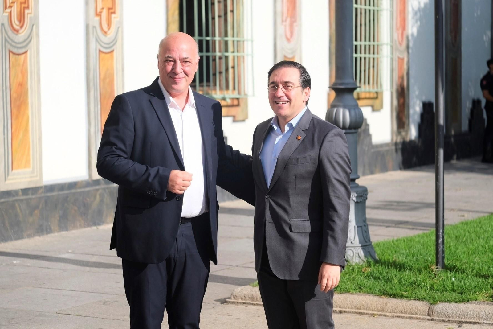 El recibimiento del Rey Felipe VI a los jefes de estado que participan en el Proceso de Áqaba en Córdoba, en fotos