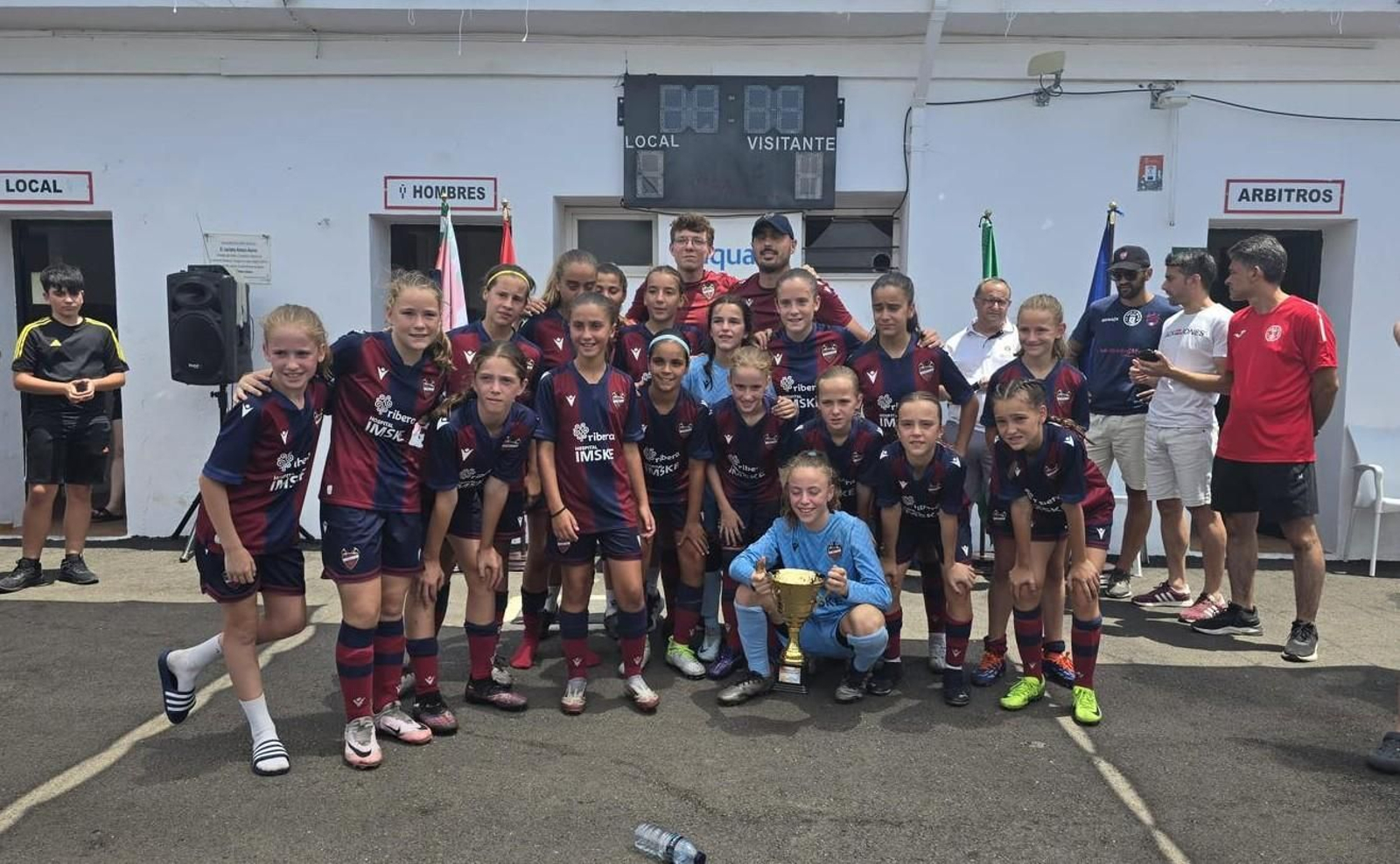 En imágenes: convivencia y cantera en el Torneo Internacional de fútbol base 'Ciudad de Beas'