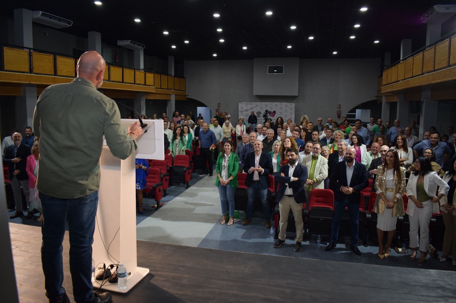 Los candidatos de VOX presentan sus proyectos en un gran acto al acuden cientos de simpatizantes y afiliados
